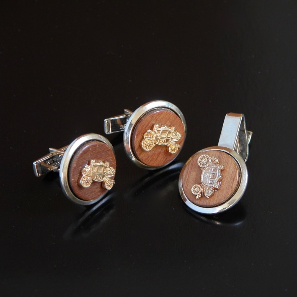 Vtg Cinderella Carriage Fairytale Groom Cufflinks